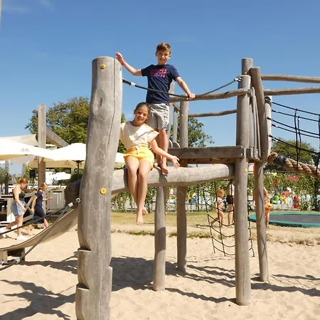 Zonneweelde, Vakantie aan Zee-2
