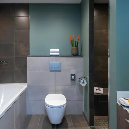 Leonardo Royal Hotel Amsterdam-3