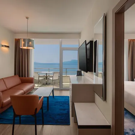 Hilton Rijeka Costabella Beach Resort And Spa-3