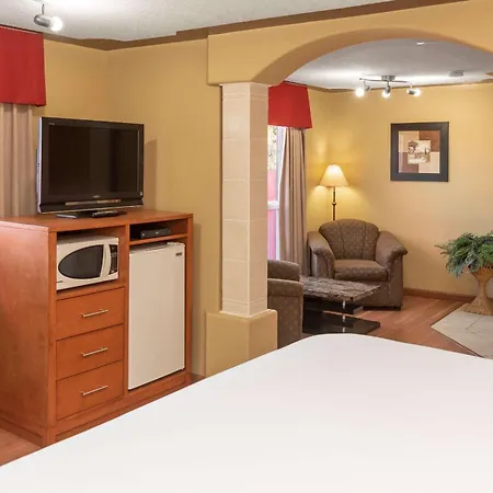 Econo Lodge Inn & Suites Medicine Hat Highway 1-2