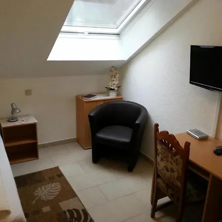 Hotel Am Kamin - Modern Appartements - Free Wifi - Parking-2
