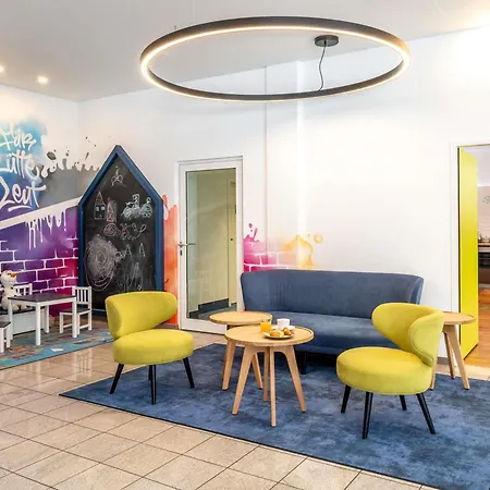 ibis Styles Hamburg Alster City-2