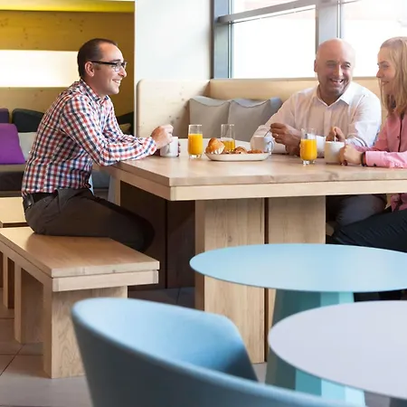 Novotel Suites Paris Montreuil Vincennes-2