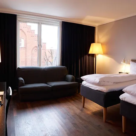 First Hotel Grand-3