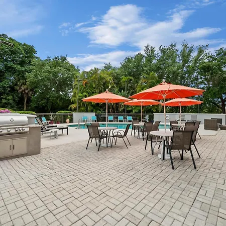 Hampton Inn Naples - I-75-2