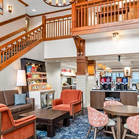 Hampton Inn Duluth-Canal Park-2