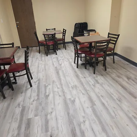 Days Inn By Wyndham Gillette-2
