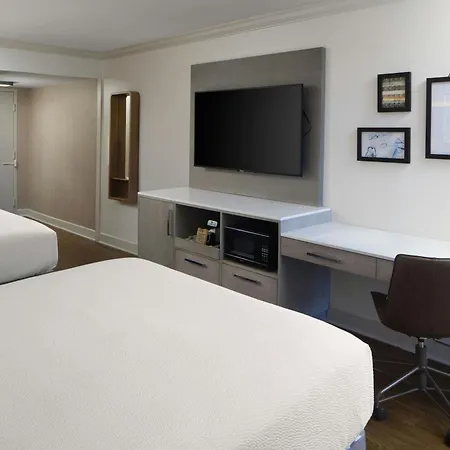 Four Points By Sheraton Richmond Airport-2