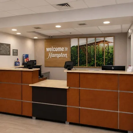 Hampton Inn Summersville-2