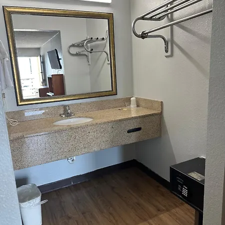 Rodeway Inn Hopkinsville-3