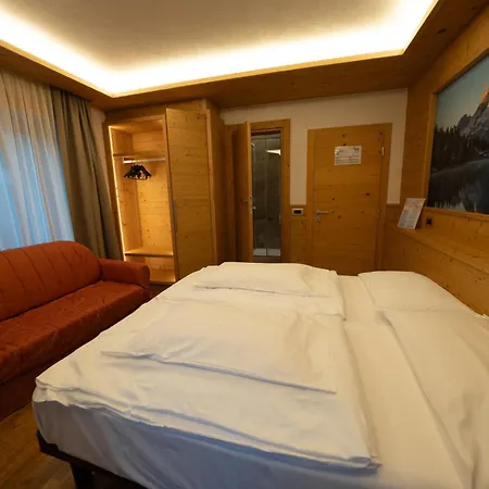 Hotel Serena - Tre Cime Views-3