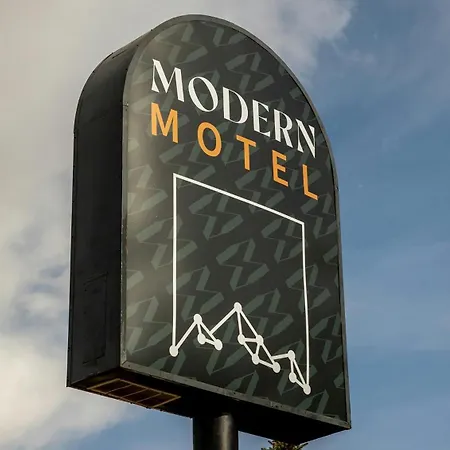 Modern Motel-3