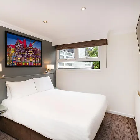Mercure Chester Abbots Well Hotel-3