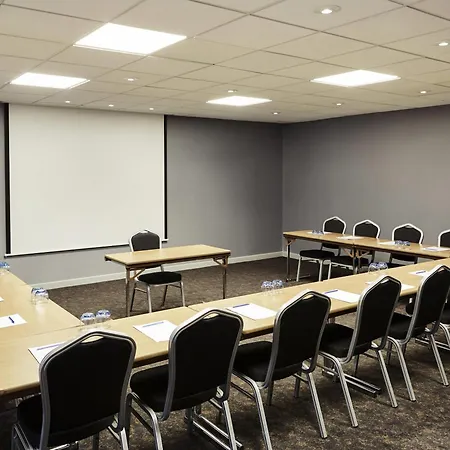 Novotel Wolverhampton City Centre-3