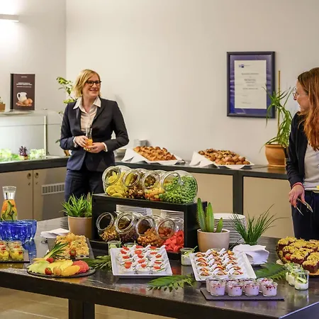 Novotel Muenchen Messe-3