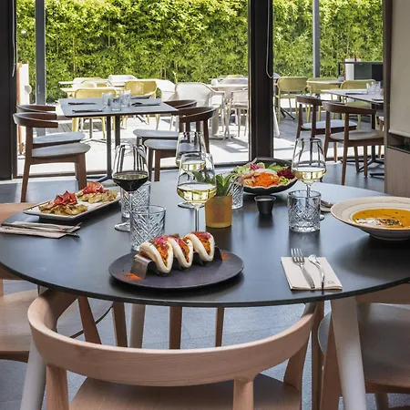 Innside By Melia Barcelona Aeropuerto-3