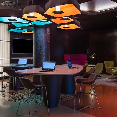 Novotel Barcelona Cornellà-3