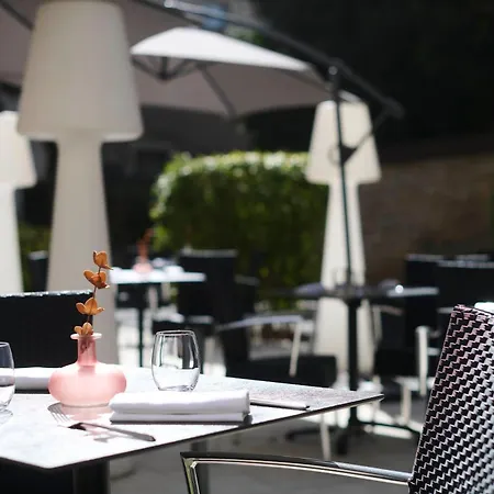 Maison Philippe Le Bon, Les Collectionneurs-3