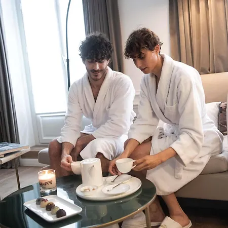 Mercure Paris Opera Garnier Hotel & Spa-3
