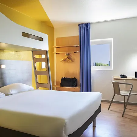 ibis budget Grigny Centre-3