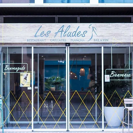 ibis Styles Toulon Centre Port-2