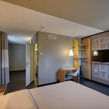 Ibis Zuerich City West-2