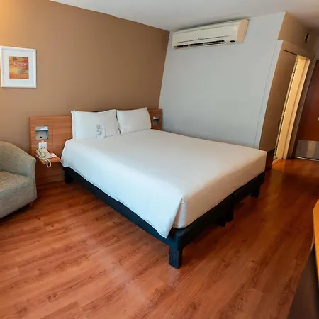 Novotel Lima San Isidro-3