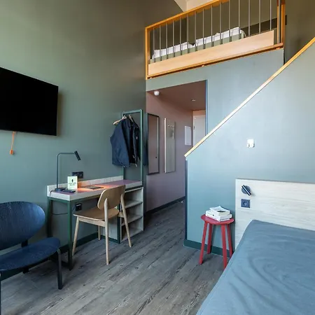 Meininger Hotel Berlin Mitte-3