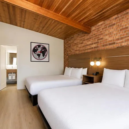 Ramada By Wyndham 1000 Islands Gananoque-3