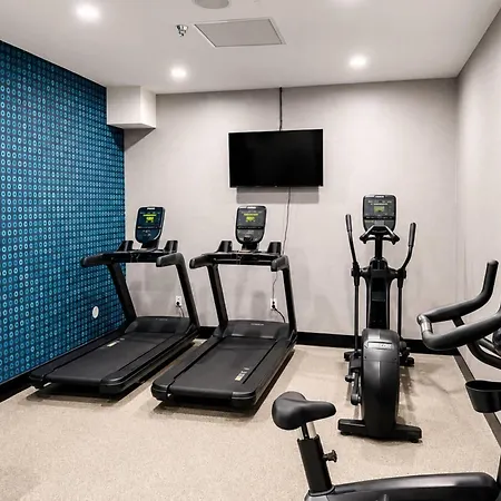 La Quinta Inn & Suites By Wyndam Knoxville West-3