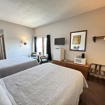Lake Ontario Motel & Inn-2