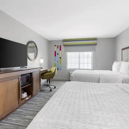 Hampton Inn Salem-2