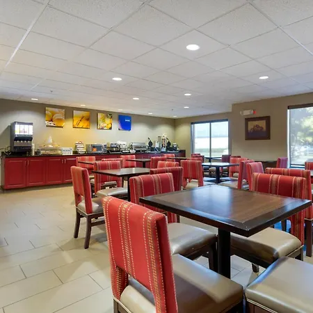 Comfort Inn & Suites Cambridge-3