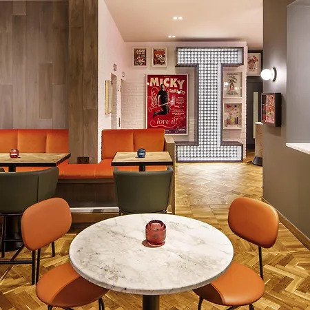 Ibis Styles Edinburgh St Andrew Square-2