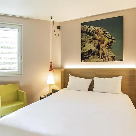 ibis Styles Lyon Centre Confluence-3