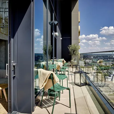 25Hours Hotel Das Tour-2