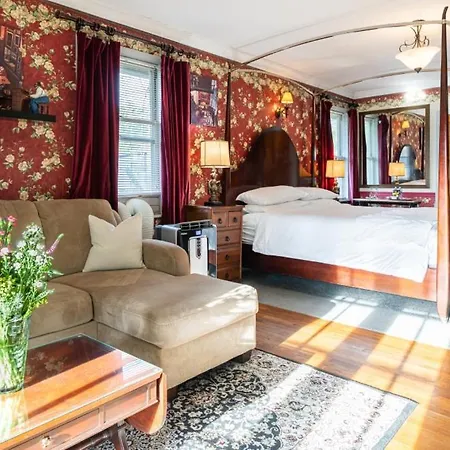 The Reynolds Mansion-3