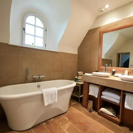 Chateau Sainte Sabine-2