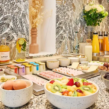 Plaza Tour Eiffel-2