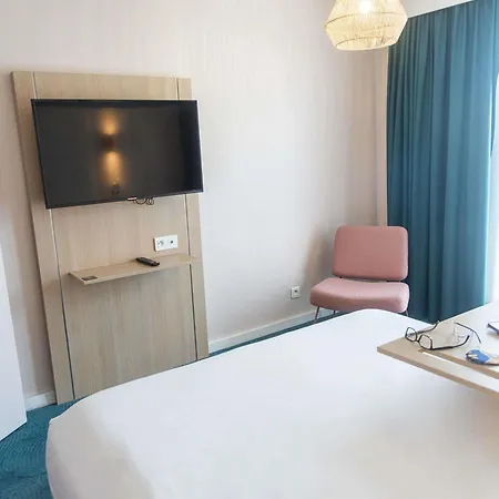 Ibis Styles Chinon-3