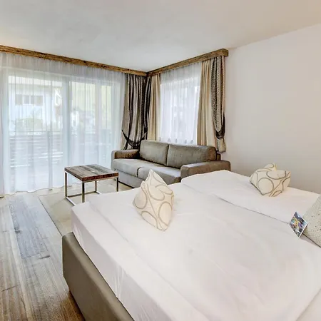 Stroblhof Active Family Spa Resort-2