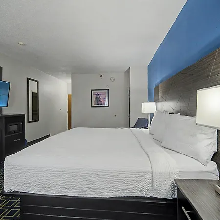 Baymont By Wyndham Greensburg-2