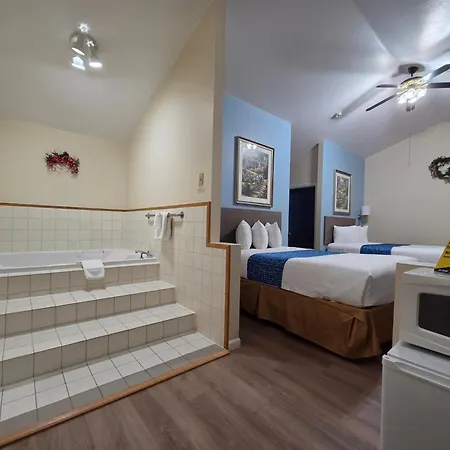 Travelodge By Wyndham Wenatchee-2