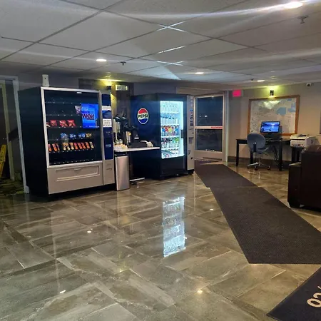 Super 8 By Wyndham Henderson North East Denver-3