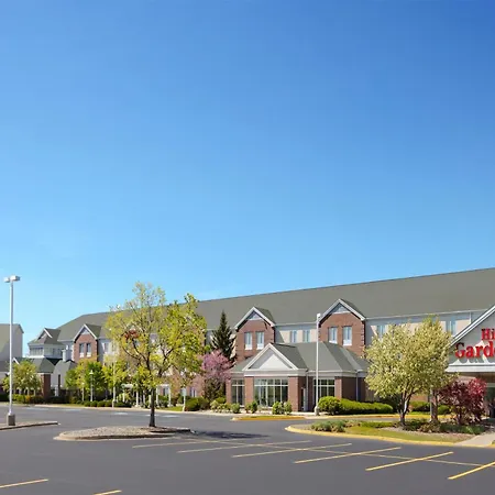 Hilton Garden Inn Milwaukee Northwest Conference Center-2