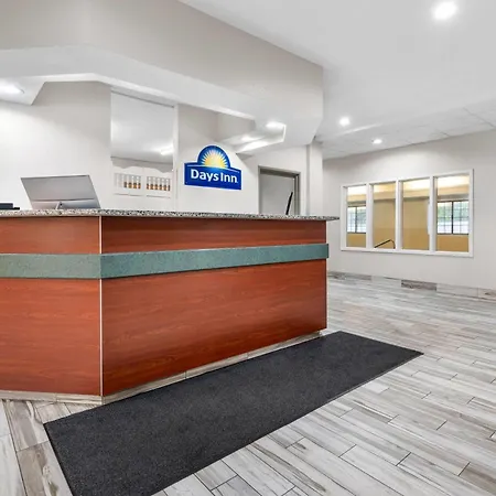 Days Inn By Wyndham Near Kansas Speedway-2