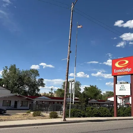 Econo Lodge Inn & Suites Montrose - Black Canyon Area-3