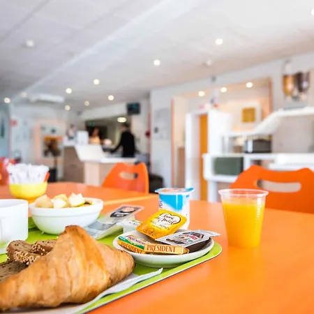 ibis budget Amberieu en Bugey/Chateau Gaillard A42-2