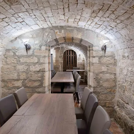 La Maison Forte-2