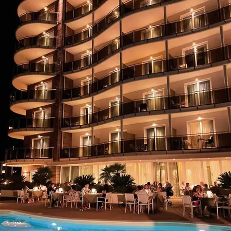 Grand Hotel Pietra Ligure-3
